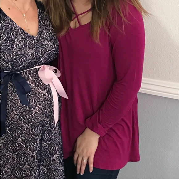 Fuchsia long shirt with top cross design. - Picture 4 of 4